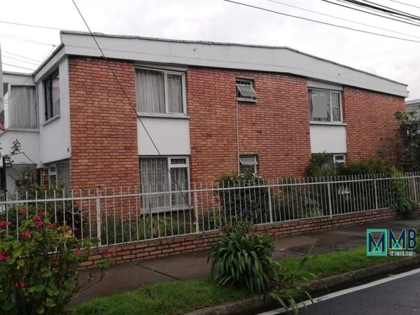 SE VENDE CASALOTE EN EL “TRIANGULO DE ORO” EN EL BARRIO “POLO CLUB” - BOGOTA D.C. - Imagen 2