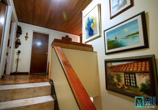 SE VENDE HERMOSA CASA EN EL BARRIO “EL BATAN” – BOGOTA D.C - Imagen 10
