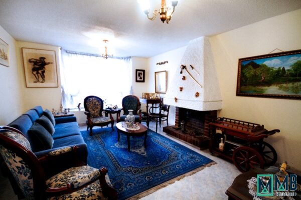 SE VENDE HERMOSA CASA EN EL BARRIO “EL BATAN” – BOGOTA D.C - Imagen 2