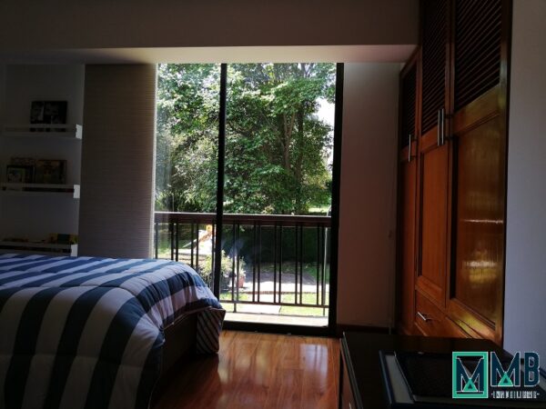 SE VENDE FORMIDABLE Y AMPLIA CASA EN TORRELADERA - Imagen 21