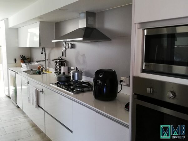SE VENDE FORMIDABLE Y AMPLIA CASA EN TORRELADERA - Imagen 11