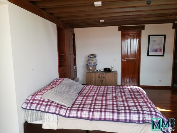 SE VENDE FORMIDABLE Y AMPLIA CASA EN TORRELADERA - Imagen 36