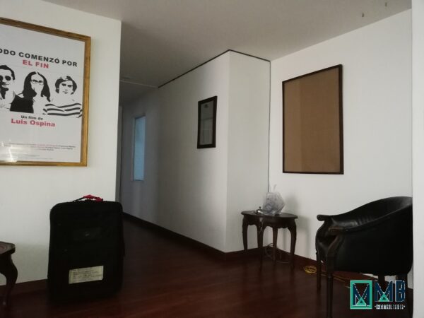SE VENDE ACOGEDOR APARTAMENTO SANTA BARBARA ALTA - 402 - Imagen 3