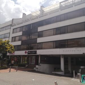 SE VENDE CONFORTABLE APARTAMENTO UNICENTRO - BOGOTA