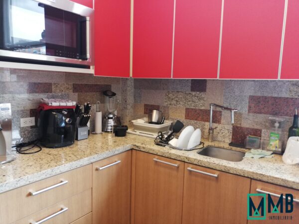 SE ARRIENDA EXCLUSIVO APARTAMENTO AMOBLADO CHICO NORTE – EDIFICIO SIEGERKRANZ - Imagen 7