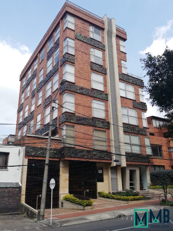 SE ARRIENDA EXCLUSIVO APARTAMENTO AMOBLADO CHICO NORTE – EDIFICIO SIEGERKRANZ