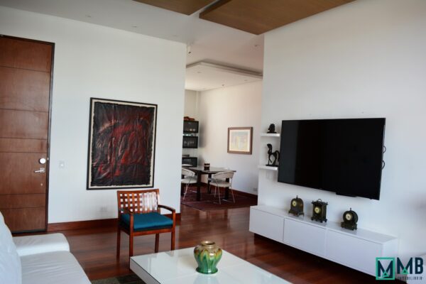 SE ARRIENDA EXCLUSIVO APARTAMENTO AMOBLADO CHICO NORTE – EDIFICIO SIEGERKRANZ - Imagen 3