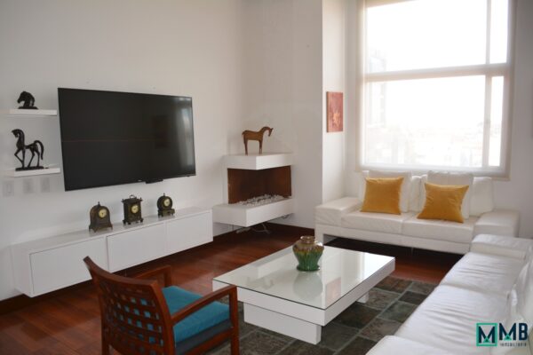 SE ARRIENDA EXCLUSIVO APARTAMENTO AMOBLADO CHICO NORTE – EDIFICIO SIEGERKRANZ - Imagen 4