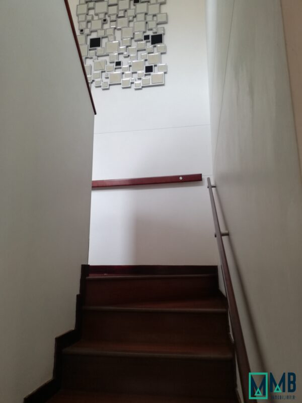 SE ARRIENDA ESTUPENDO APARTAMENTO AMOBLADO DUPLEX C. R. ALTOS DE SAN ANTONIO - Imagen 20