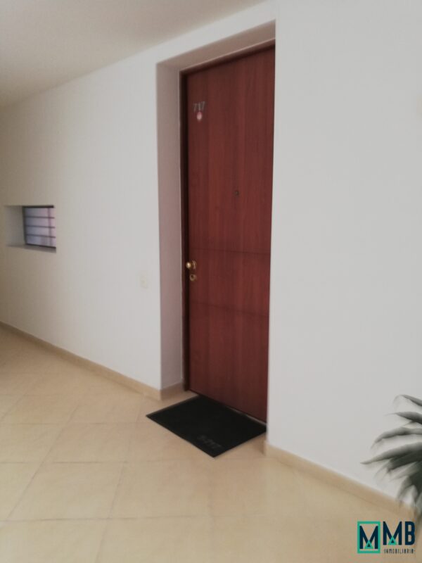 SE ARRIENDA ESTUPENDO APARTAMENTO AMOBLADO DUPLEX C. R. ALTOS DE SAN ANTONIO - Imagen 38