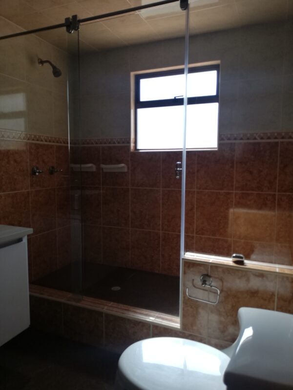 SE VENDE CASA BIFAMILIAR CONJUNTO EL REFUJIO CHIA - CUND - Imagen 15