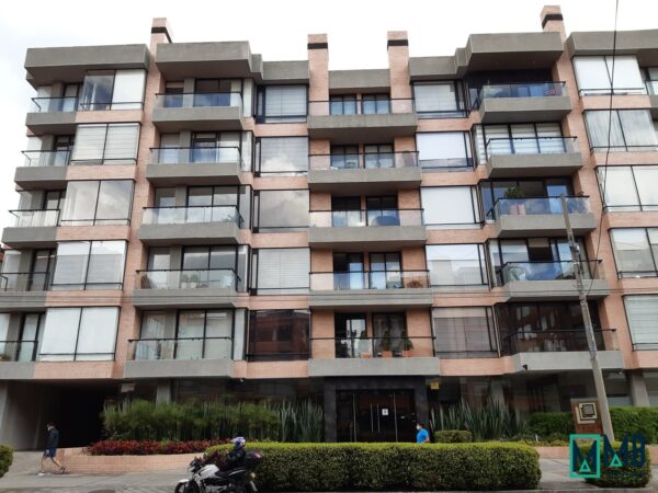 SE ARRIENDA APARTAMENTO CHICO NAVARRA LUXOR 104