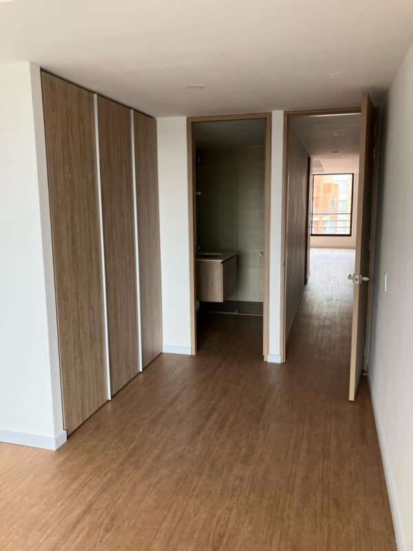 SE VENDE ESPECTACULAR APARTAMENTO BELLA SUIZA - ENTORNO 127 - Imagen 2