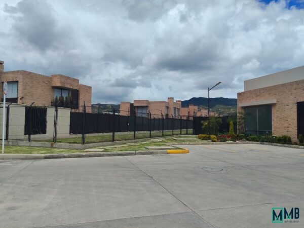 HERMOSA CASA EN VENTA CONDOMINIO CAMPESTRE PIEDRA SANTA – CLUB HOUSE -  CHIA - CUNDINAMARCA - Imagen 51