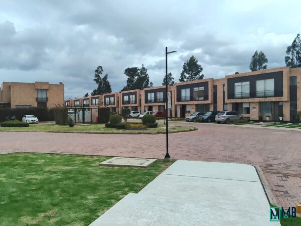 HERMOSA CASA EN VENTA CONDOMINIO CAMPESTRE PIEDRA SANTA – CLUB HOUSE -  CHIA - CUNDINAMARCA - Imagen 52
