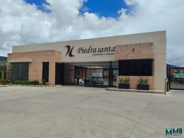HERMOSA CASA EN VENTA CONDOMINIO CAMPESTRE PIEDRA SANTA – CLUB HOUSE -  CHIA - CUNDINAMARCA - Imagen 37