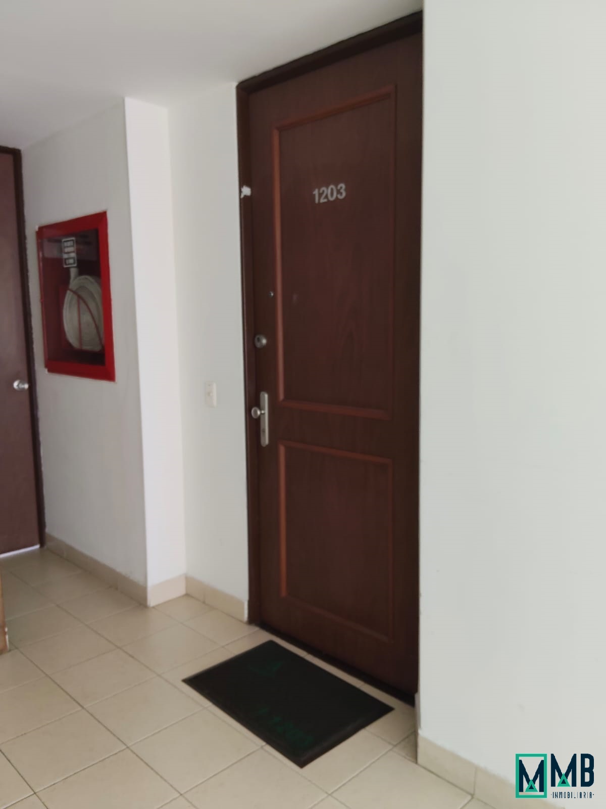 SE VENDE ESPECTACULAR APARTAMENTO CLUB RESIDENCIAL VERSALLES RESERVADO - MAZUREN - BOGOTA, D.C. - Imagen 4