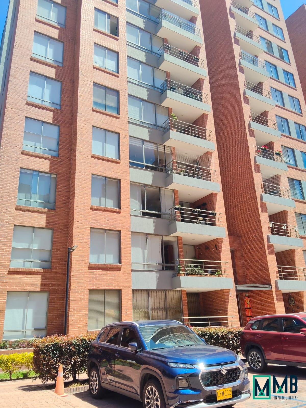 SE VENDE ESPECTACULAR APARTAMENTO CLUB RESIDENCIAL VERSALLES RESERVADO - MAZUREN - BOGOTA, D.C. - Imagen 3