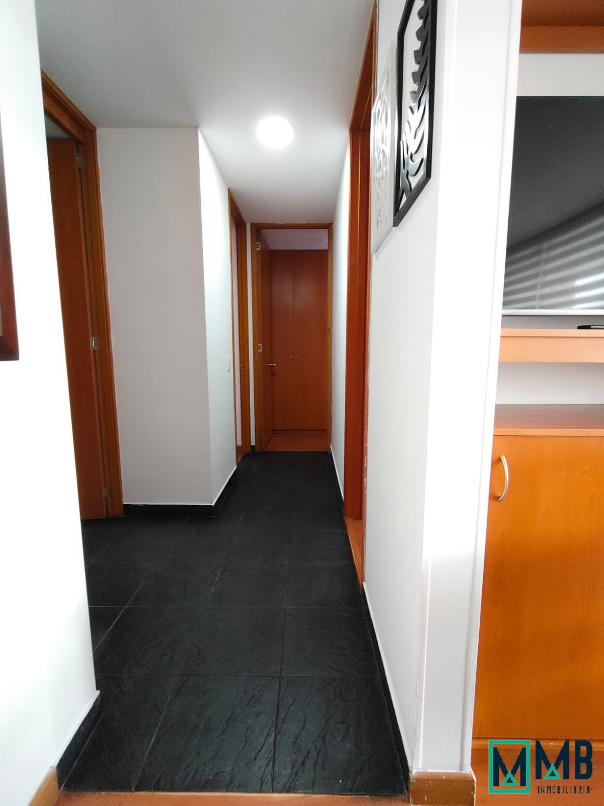 SE ARRIENDA APARTAMENTO AMOBLADO EDIF. PANORAMA CENTRO INTERNACIONAL - Imagen 42